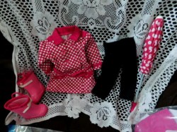 2014, 2015 AMERICAN GIRL DOLL RAINY DAY POLKA DOT COAT, PINK BOOTS,  UMBRELLA COMPLETE